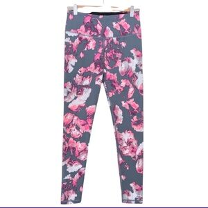 Victoria’s Secret Sport Knockout Tight | Grey Leggings | Pink Floral Print